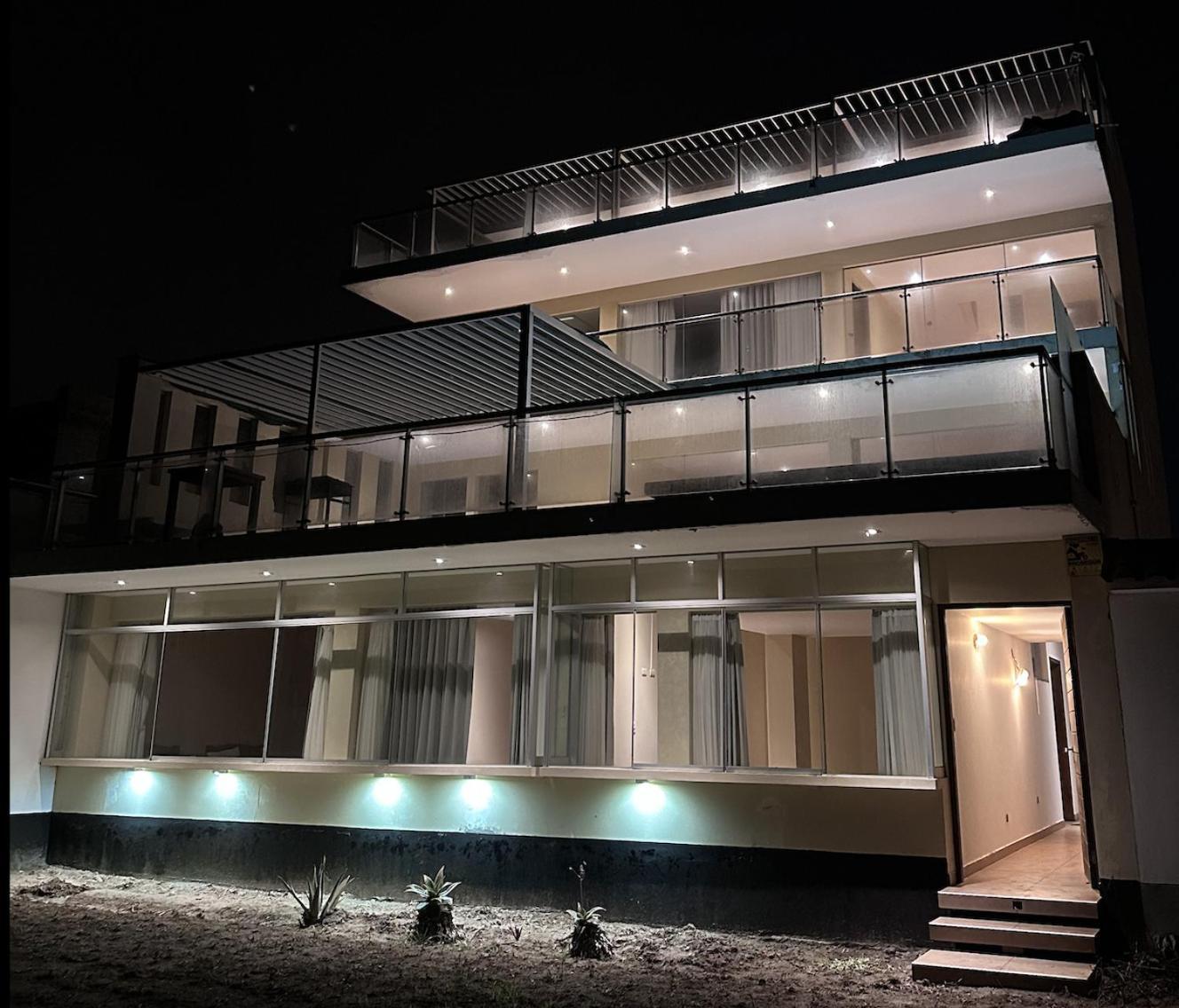 Yolo House Peru Bed & Breakfast Асия Екстериор снимка